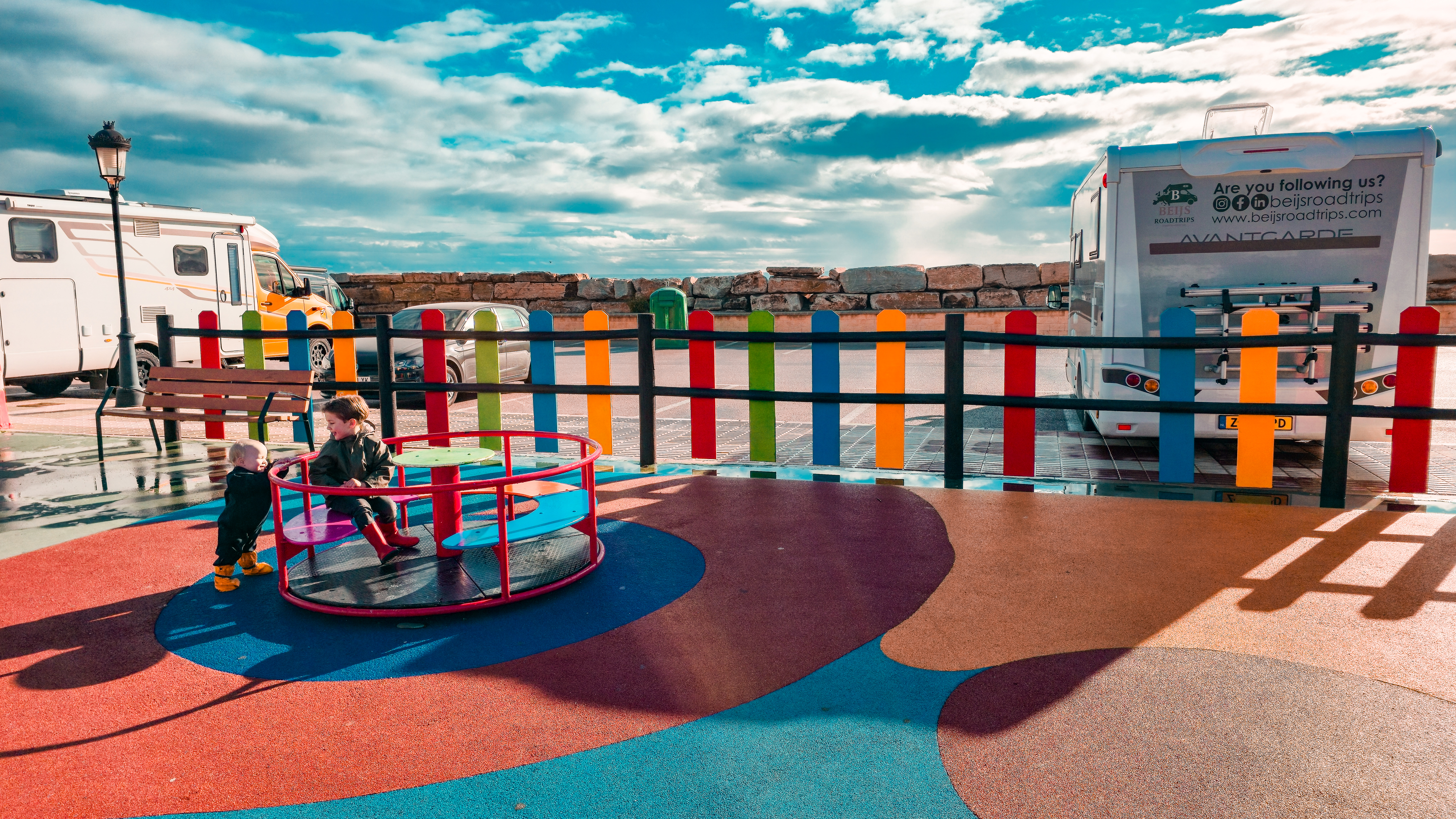 Gezinsvakantie met kinderen in een luxe huurcamper van Beijs Roadtrips Rijen
