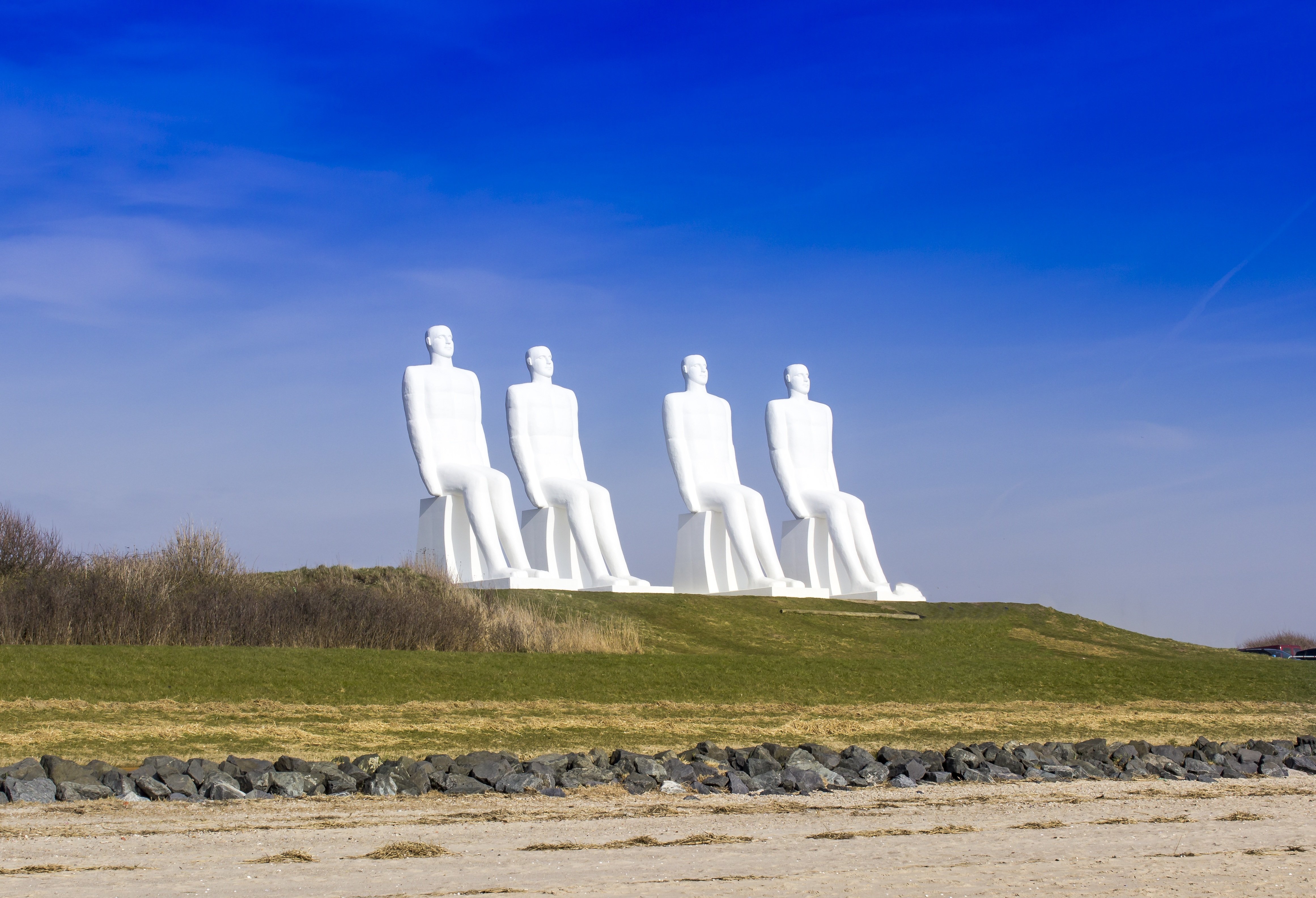 Grote witte mannen kunstwerk in Esbjerg